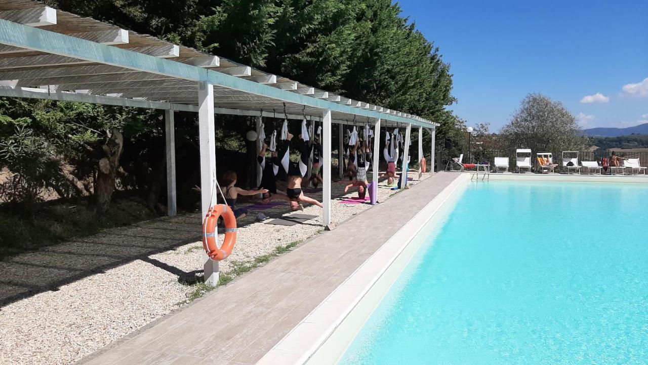 Bio Agriturismo Valle Dei Calanchi Castiglione In Teverina Exterior foto
